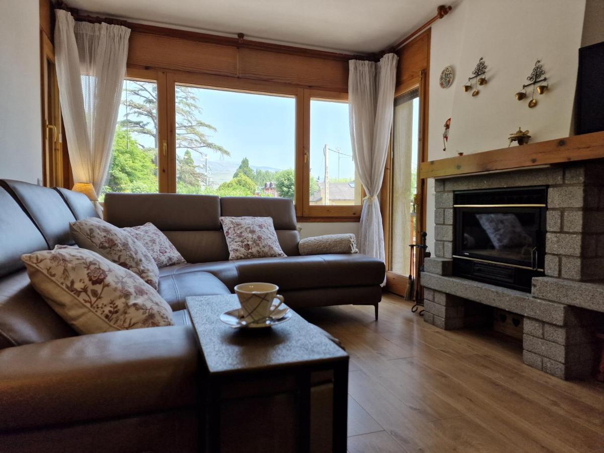 Mariajo'S House Apartment Puigcerdà Екстериор снимка